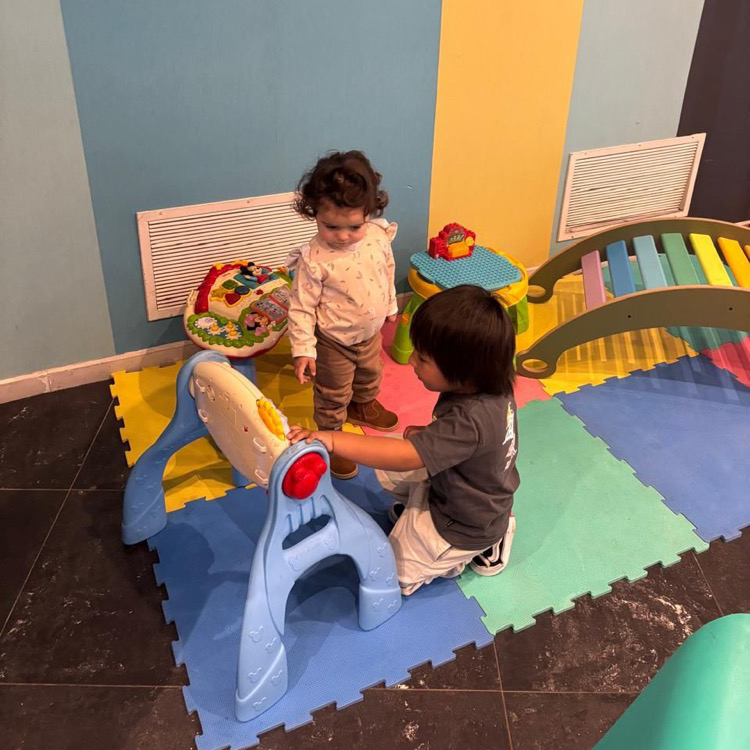 Salon-Juegos-Justo2