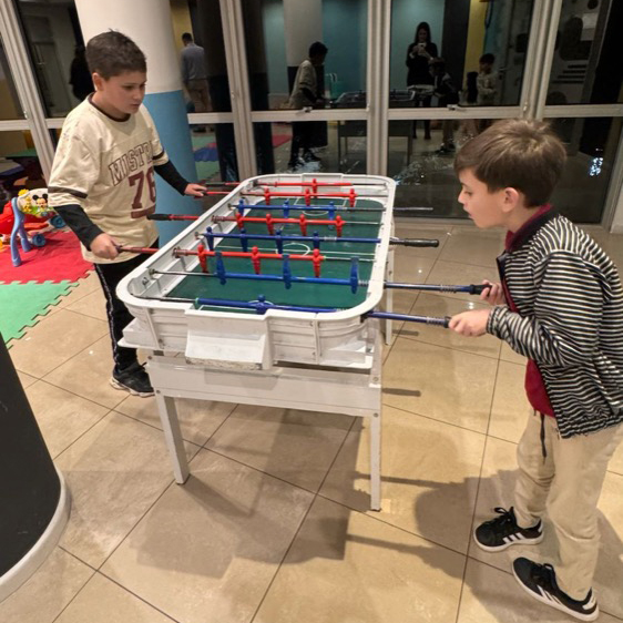 Salon-Juegos-Justo3