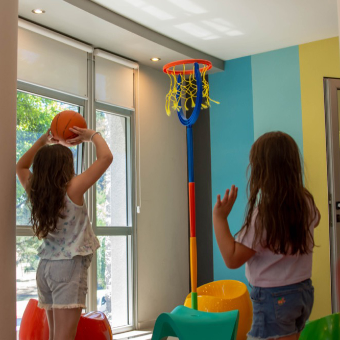 Salon-Juegos-Justo4